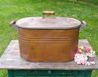 Antique Copper Boiler / Vintage Wash Tub / Large Copper Lidded Bucket / Farmhouse Decor / Country Wedding / Large Planter