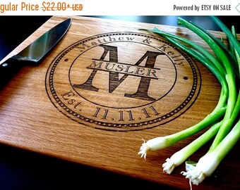 SEPTEMBER SALE - Personalized Cutting Board, Engraved Cutting Board, Personalized Wedding Gift, Wedding Gift, Housewarming Gift, Anniversary