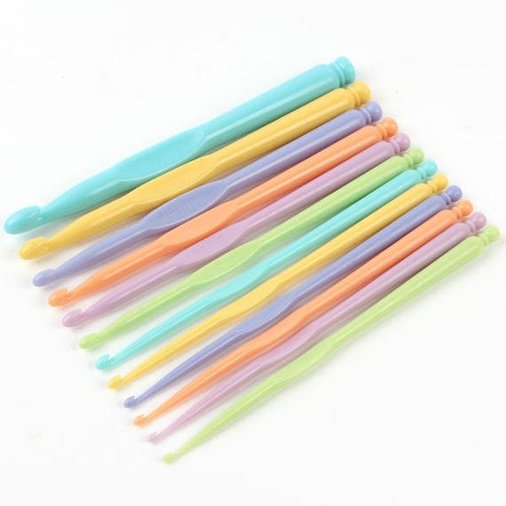 Plastic Crochet Hooks 12pcs Set 2-10mm