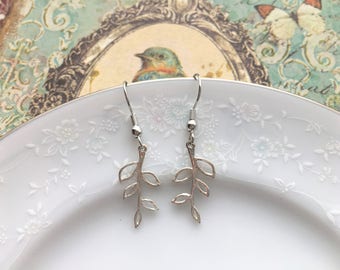 Small Silver Leafy Branch Earrings, Very Lightweight, Woodland Whimsical, Nature Inspired, Vintage Inspired, Hypoallergenic Silver