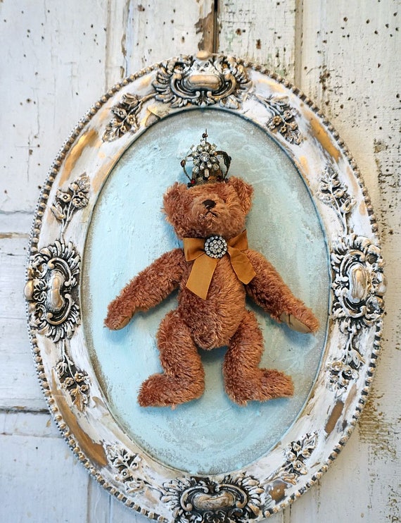 teddy with crown