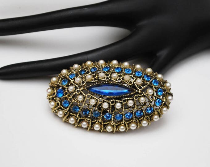 Oval Dome Bar Brooch - Blue rhinestone - white pearls and gold tone - Victorian Revival pin