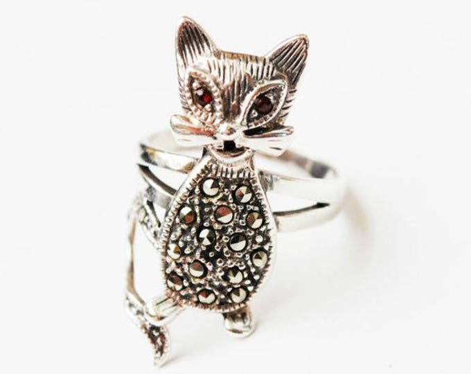 Sterling Cat Ring - Marcasite red Garnet eyes - Size 7 ring- signed 925 TH MT