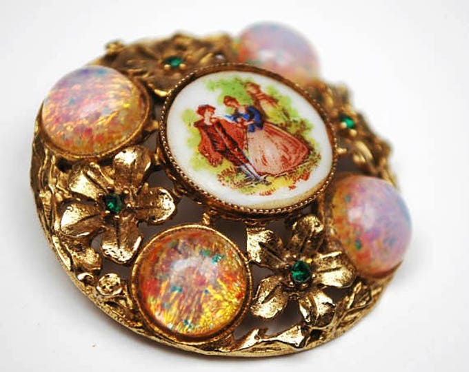 Limoge Fragonard Style Brooch - painted porcelain - Courting Couple Brooch - gold metal - green Rhinestone - Pink Art Glass