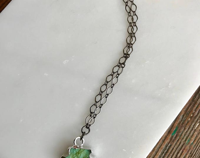 Small labradorite arrowhead necklace . Arrowhead necklace . Silver and Gunmetal . Genuine Stone Necklace . Labradorite Necklace