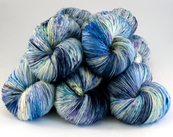 Smoothie Sock merino nylon hand dyed yarn 'Badoosh'