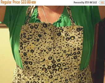 SUMMER SALES EVENT Modern Art Deco Cotton Apron, African Print Clothing, Animal Print, Plus Size Apron, Maternity Apron, Impressionist Cotto