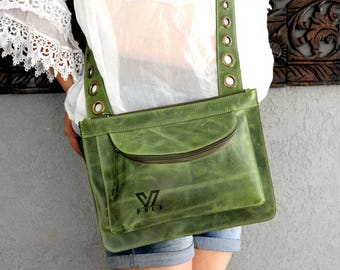 Green Leather Bag, Designer Bag, Crossbody Bag, Women's Handbag, iPad Bag, Messenger Bag, Handmade Tote, Leather purse, Medium Travel Bag