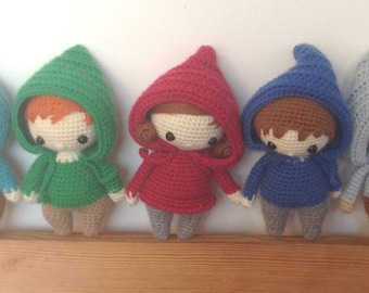 Set of 5 mini dolls "touptitmecs" hoodie for Doll House 14 cm