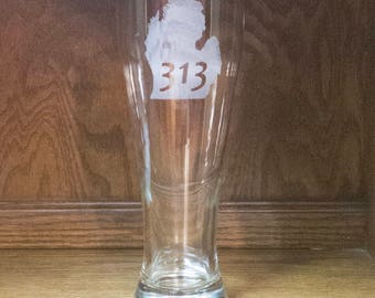 Detroit, Michigan 313 22.5 oz Libbey Giant Beer Glass (Perfect for Detroit natives/residents)