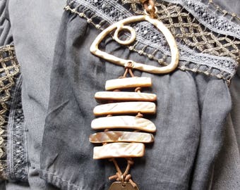 Necklace mother of Pearl fish