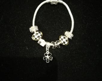 European bracelet with black and white European beads