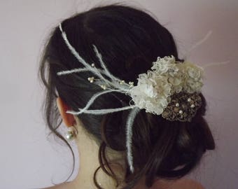 Vintage Bohemian bride, flowers and brooch comb
