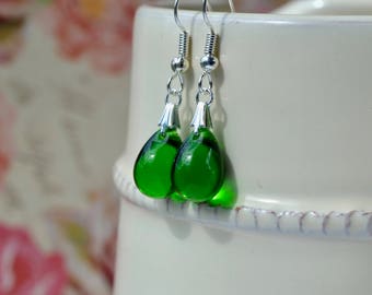 Emerald Green Earrings, Green Glass Earrings, Green Drop Earrings, Green Bridesmaid Jewelry, Gift for Her, Kelly Green Teardrop Earrings, UK
