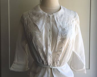 1920s White Cotton Blouse with Puntucks & Floral Embroidery, Button Front 20s Top with Side Collar, Leaf Embroidery and Tie Waist