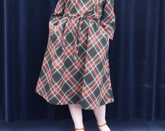 1950's dress 50's 60's 70's Vintage Dress tartan plaid Tent dress long Sleeve Belt dress Fall Dress large size