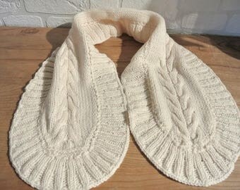 Ecru wool neck scarf