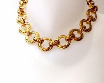 Vintage Chanel crew neck collar