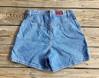 ALL SIZES Cut Off Rolled Up LEVI'S Vintage High Waisted