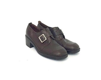 SUMMER SALE Vintage 90s Brown Buckle Small Heel Mary Janes Size 8 1/2