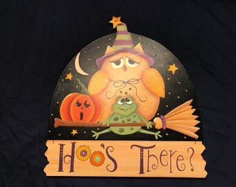 Hoo's There?