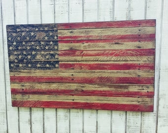 Very Vintage, old, Rustic Pallet Flag. Distressed American Flag. Pallet Flag. Rustic American Flag. Home Decor. Rustic. Antique pallet flag