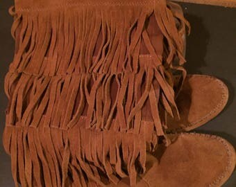 Comfortable,cozy, hippie, fringed, midcal,f boots