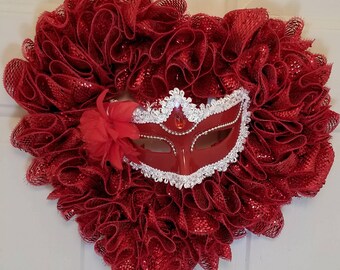 mardi gras mask wreath