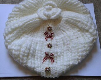 white floral buttons and bow beret
