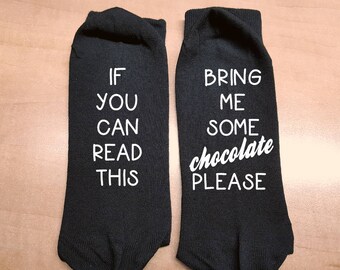 Socks - If you can read this bring me a glass of wine - fun socks - text socks - fun gift -holiday - birthday