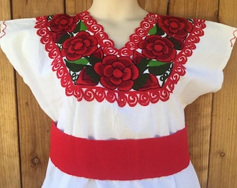 Size Large − XL Mexican Embroideredd Blouse