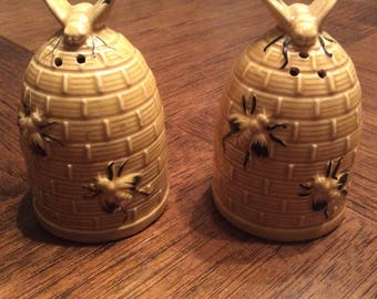 Collectible beehive salt / pepper shakers
