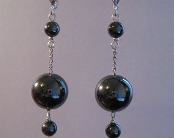 Dangle earrings with hematite and fine silver plated chain