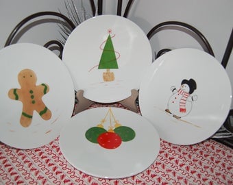 Set of 4 dessert plates: with Christmas motifs