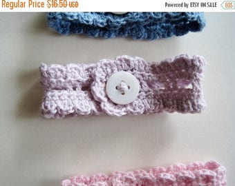 First Fall Sale - 15% Off Cotton Lace Wrist Cuff in Palest Lilac - the Rustic Romantic Button Cuff