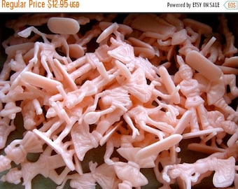 ONSALE 10 Vintage Kitsch Pink Plastic Celluloid People Dolls Lot
