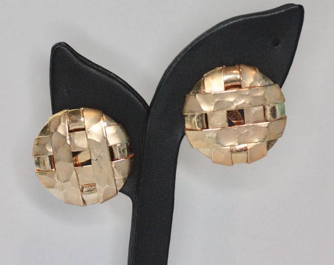 Woven Design Large Circle Earrings Hammered Finish Clip On Vintage
