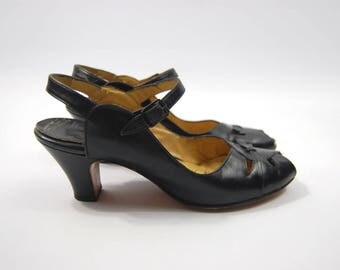 size 7.5 1950s Peep Toe Black Leather Heels - Late 50s Peep Toe heels // Red Cross Shoes