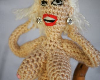 Jayne Mansfield Crocheted Finger Puppet