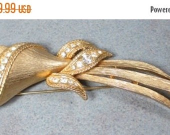 25% Off Vintage Sarah Coventry Gold Tone and Rhinestone 5" Flower Bud Lily Brooch