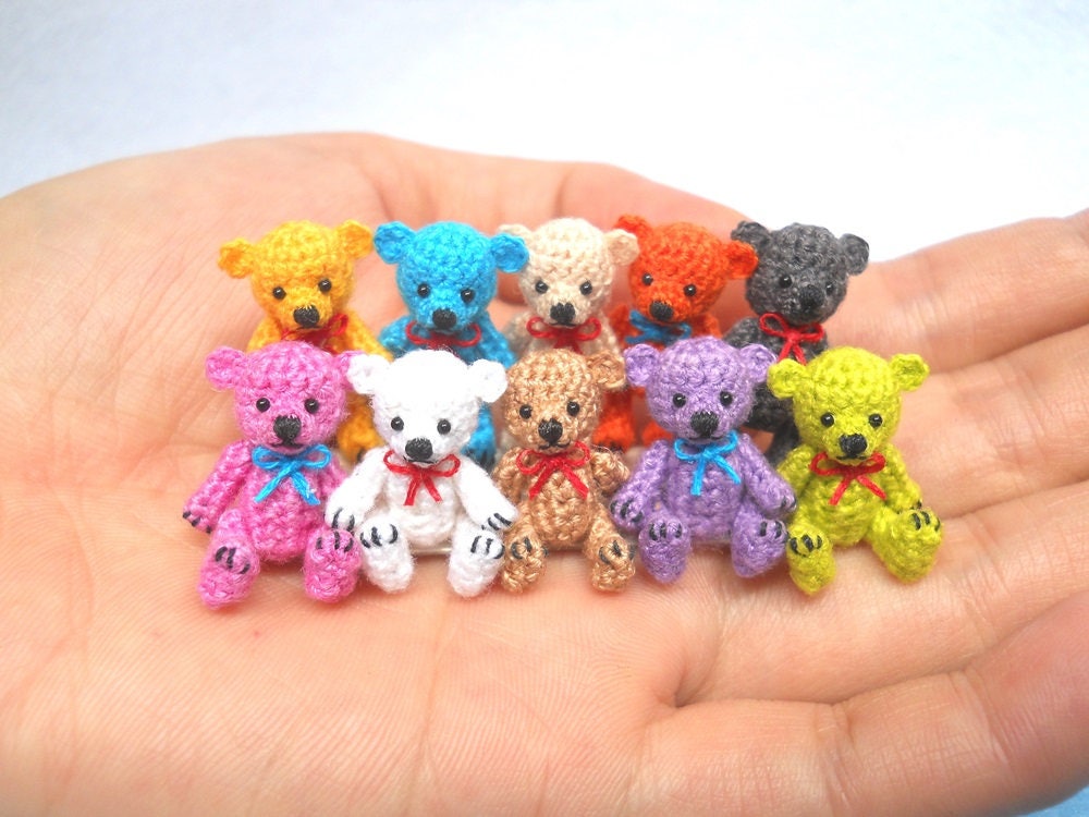 tiny toy bears