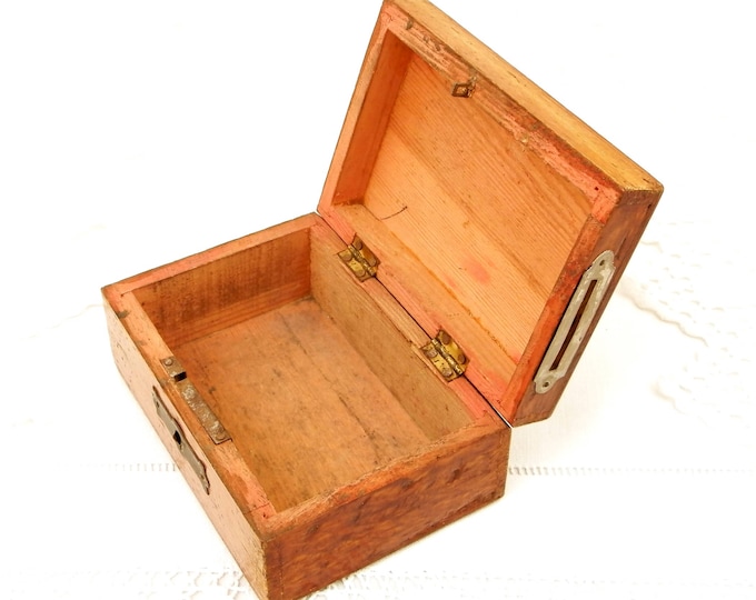 Small Antique Arts and Crafts French Wooden Money Box with Slot on the Side of the Lid , Art Nouveau, French Country Decor, Money Bank Small Antique Arts and Crafts French Wooden Money Box with Slot on the Side of the Lid , Art Nouveau, French Country Decor, Money Bank