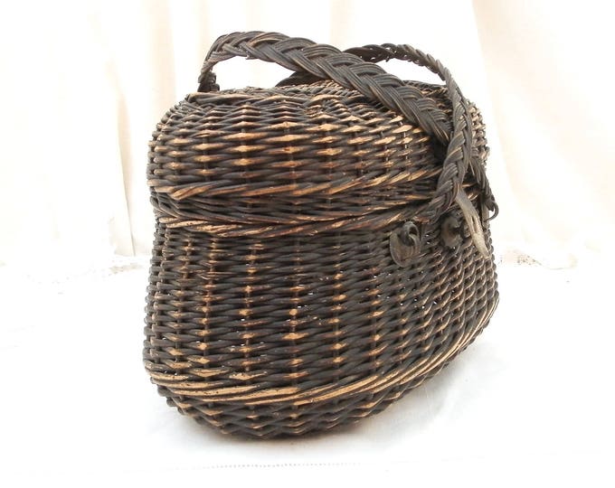 Antique French Black Wicker Lidded Basket, Market Basket for Eggs with Lid and 2 Handles from France, Traditional Victorian Shopping Decor