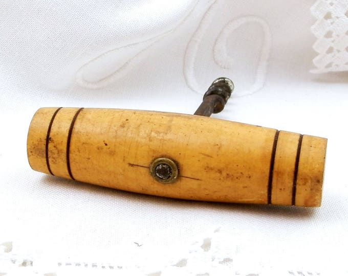 Traditional Design Vintage Light Wood Corkscrew, French Wine Bottle Opener with Wooden Handle, Retro Barware from France