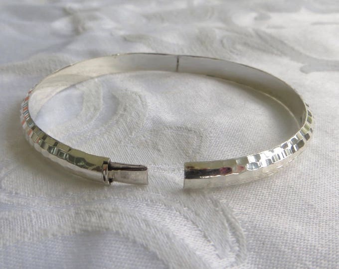 Hammered Sterling Bangle Bracelet, Sterling Silver Bangle, Hammered Sterling Bracelet, Vintage Sterling Jewelry