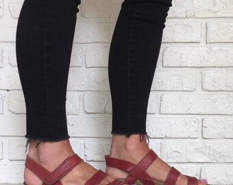 Women's Size 8 EUR 39 Red Leather Naot Sandals