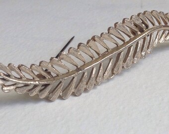 Huge Feather Brooch - 3D - Goldtone - Gifts for Her