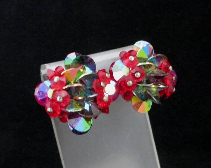 Vintage Earrings - Red Green Cluster Bead Earrings, Christmas Clip-on Earrings
