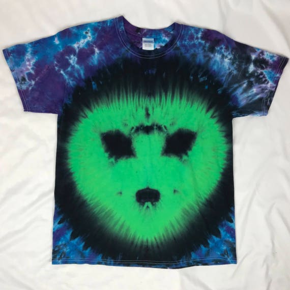 green tie dye alien shirt