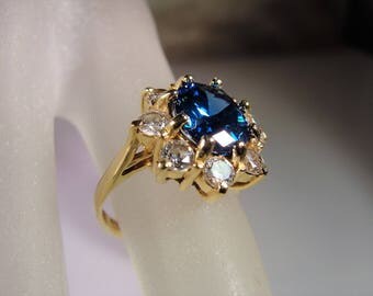 10K Gold Ring, London Blue Topaz Ring, Halo Ring, London Blue & White Topaz Ring, Cocktail Ring, Blue Topaz Ring, Vintage Ring – Size 4.5